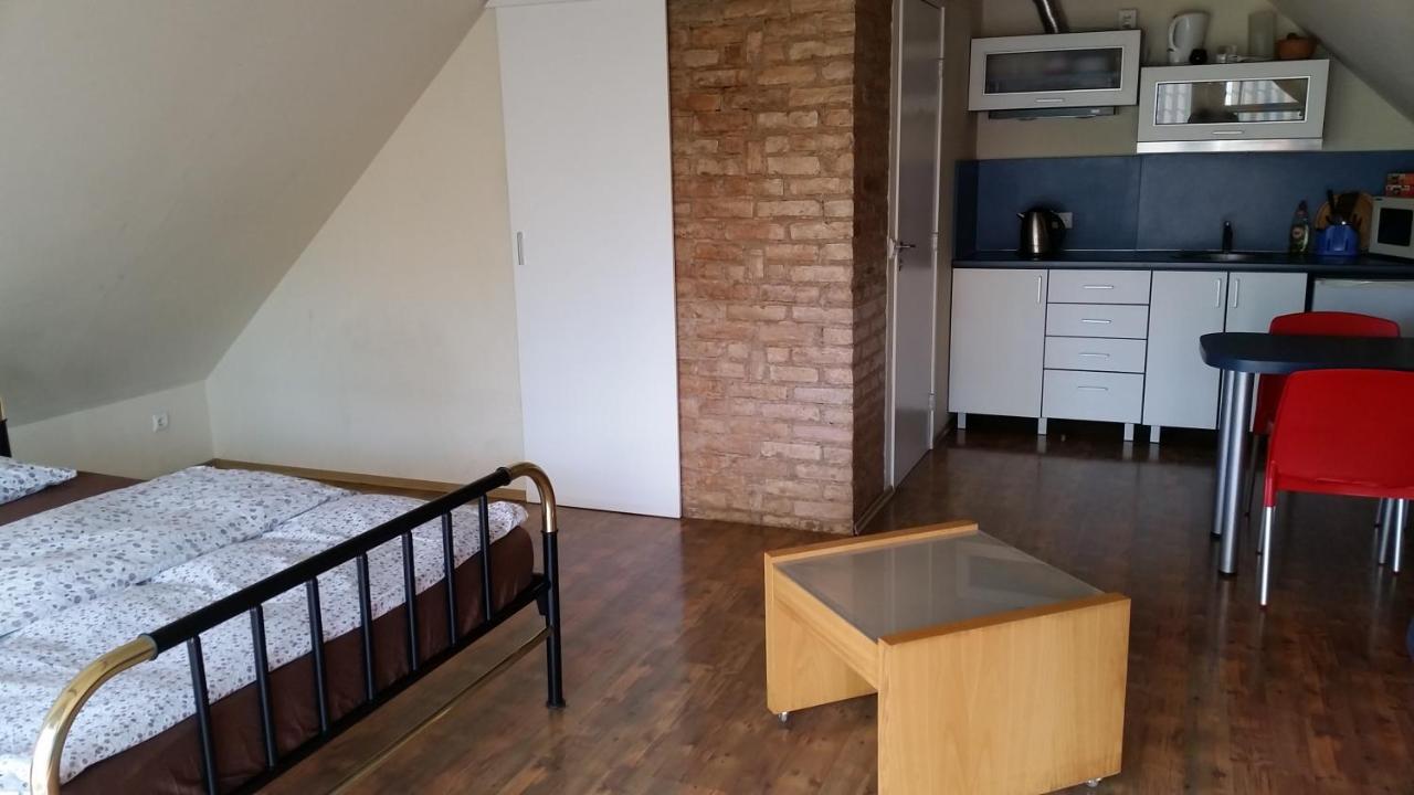 The Jolly Man 2 Apartment Vilnius Exterior photo